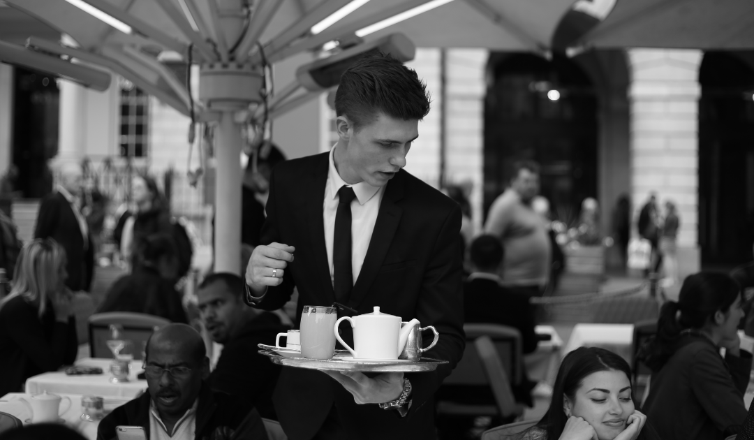 Agency vs In-House Recruiting for Restaurants